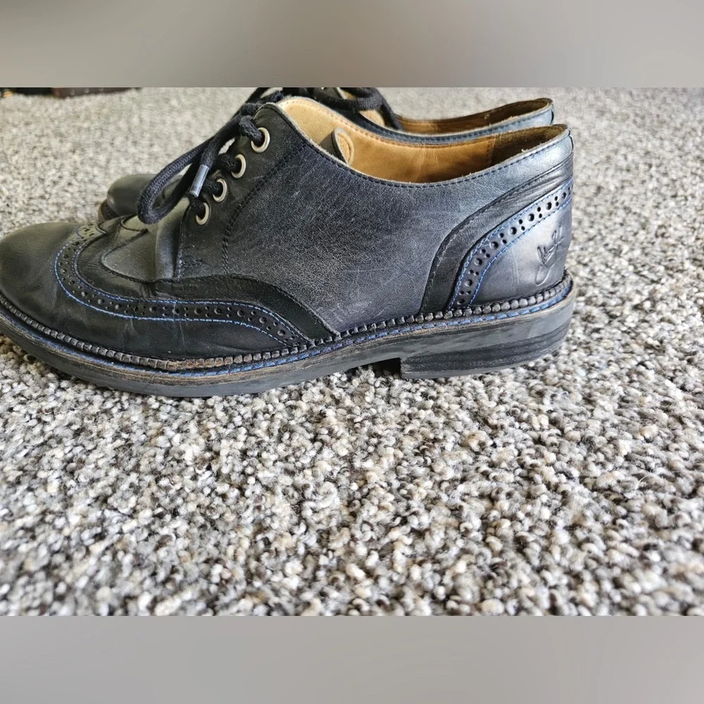 John Fluevog Classic Black Leather Wingtip Oxfords - Men size 9